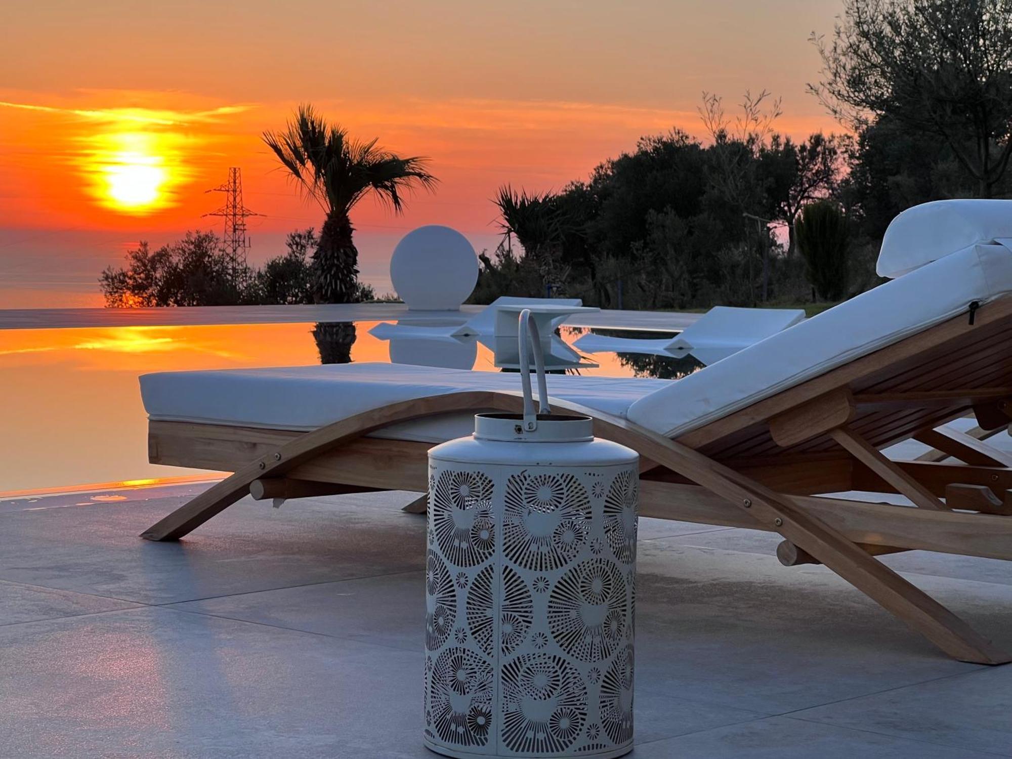 Villa Esmi Durres Kryemedhej Exterior photo