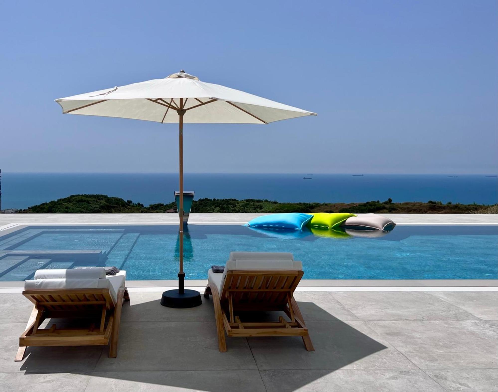 Villa Esmi Durres Kryemedhej Exterior photo