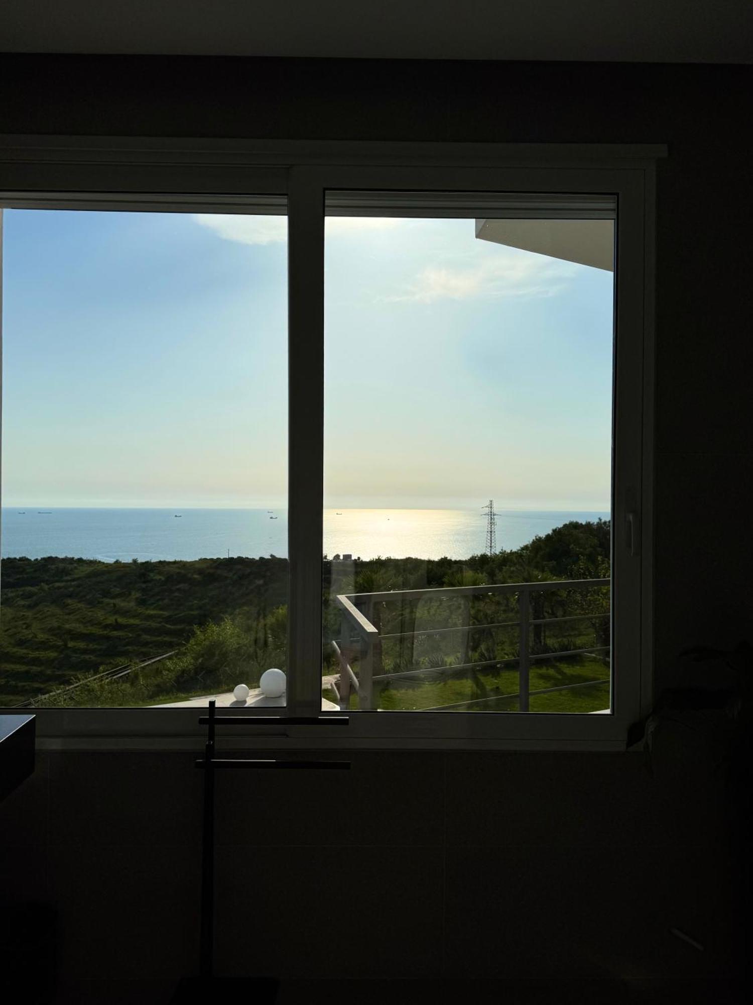 Villa Esmi Durres Kryemedhej Exterior photo